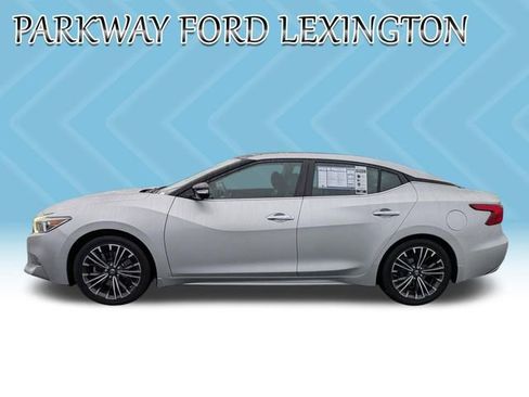 Used 2017 Nissan Maxima Platinum image 8