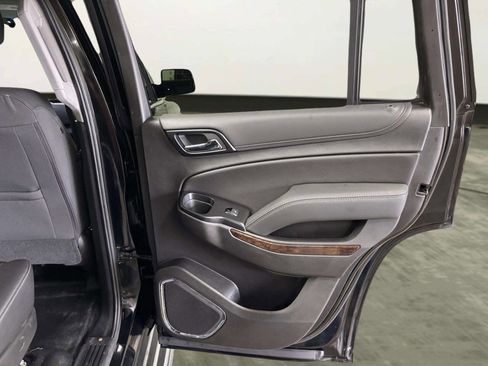 Used 2019 Chevrolet Tahoe 4WD image 18