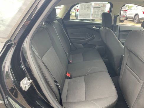 Used 2018 Ford Focus SEL FWD image 27