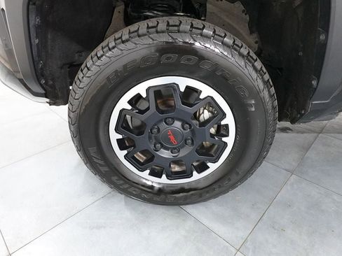 Used 2024 Toyota Tacoma TRD Off-Road image 26