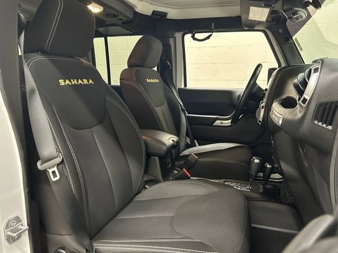 Used 2015 Jeep Wrangler Unlimited Sahara w/ Trailer Tow Group image 10