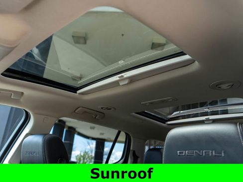 Used 2021 GMC Acadia Denali w/ GMC Pro Grade Package AWD/4WD image 12