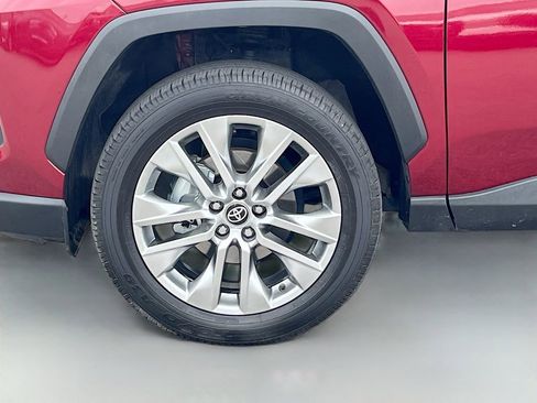 Used 2025 Toyota RAV4 XLE Premium w/ Weather Package AWD/4WD image 29