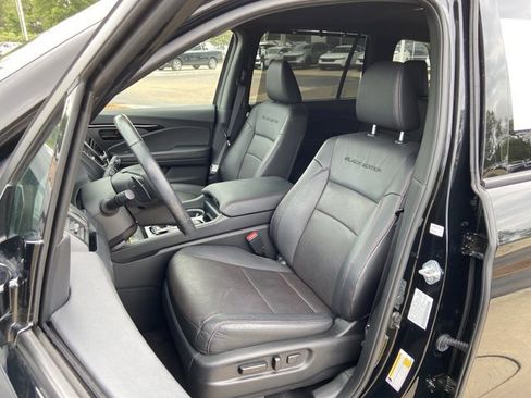 Used 2025 Honda Passport Black Edition image 18