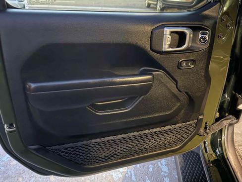 Used 2021 Jeep Wrangler Unlimited Sport AWD/4WD image 64