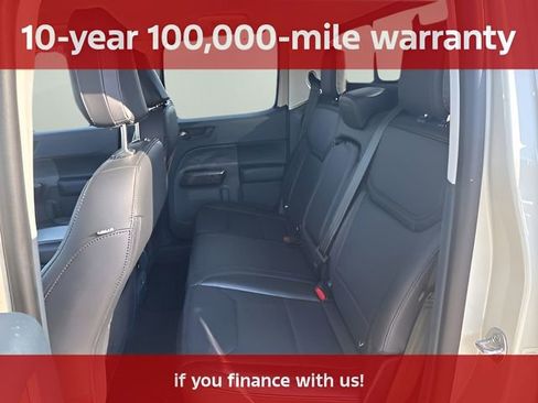 Used 2024 Ford Maverick Lariat w/ Black Appearance Package AWD/4WD image 16