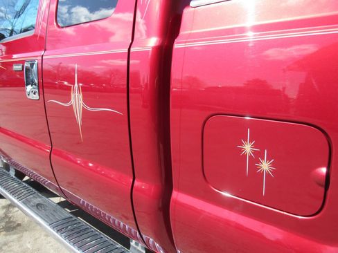 Used 2016 Ford F250 Lariat w/ Chrome Package image 13