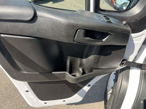 Used 2023 RAM ProMaster 2500 FWD image 19