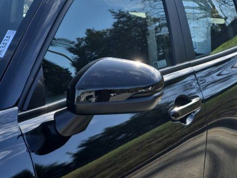 Certified 2024 Honda HR-V LX image 4