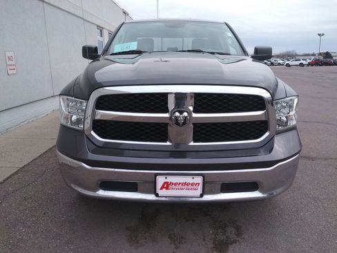 Used 2018 RAM 1500 Classic SLT image 3