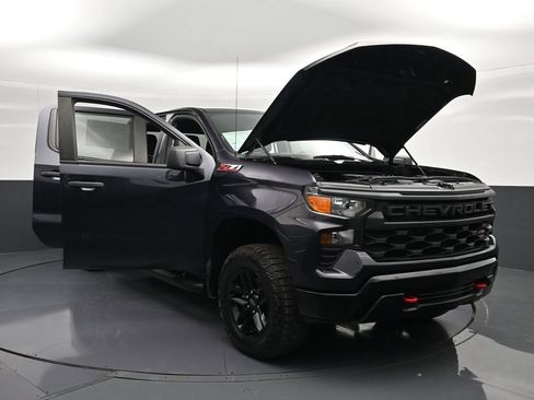 Used 2024 Chevrolet Silverado 1500 Custom Trail Boss AWD/4WD image 38