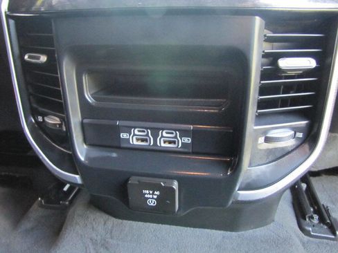 Used 2022 RAM 1500 Lone Star image 32