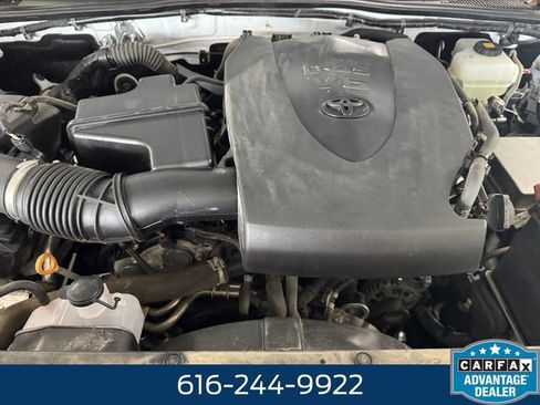 Used 2020 Toyota Tacoma TRD Off-Road w/ TRD Premium Off Road Package image 6