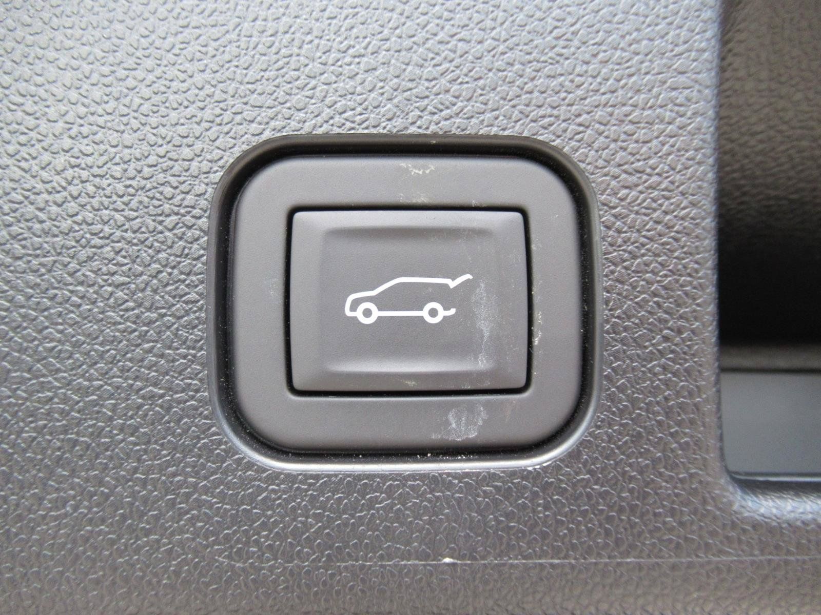 Used 2024 Chevrolet Equinox EV LT FWD image 36