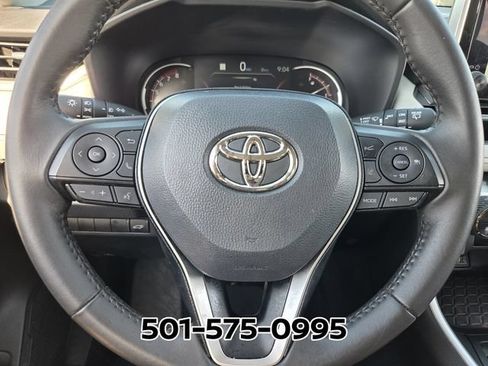 Used 2025 Toyota RAV4 XLE Premium FWD image 30