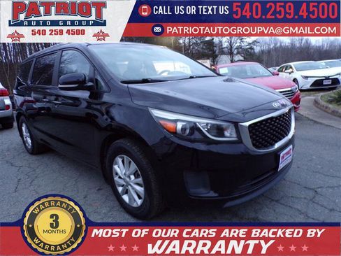 Used 2015 Kia Sedona LX image 1