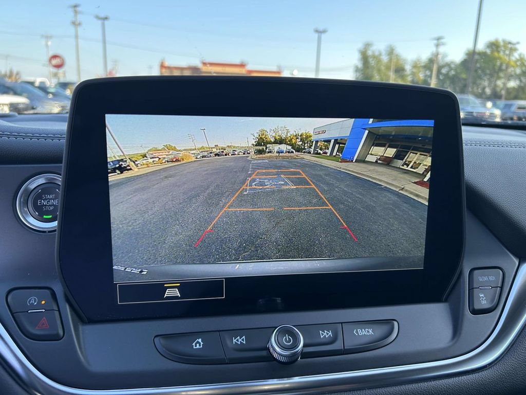 Used 2025 Chevrolet Blazer LT FWD image 19