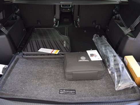 New 2026 Volkswagen Atlas SEL Premium R-Line image 10