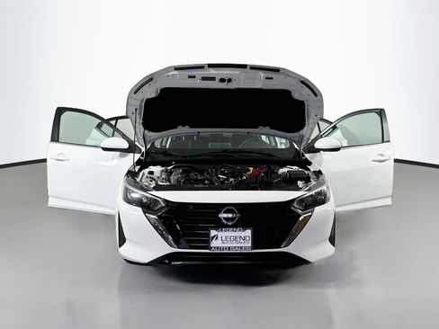Used 2024 Nissan Sentra SV FWD image 16