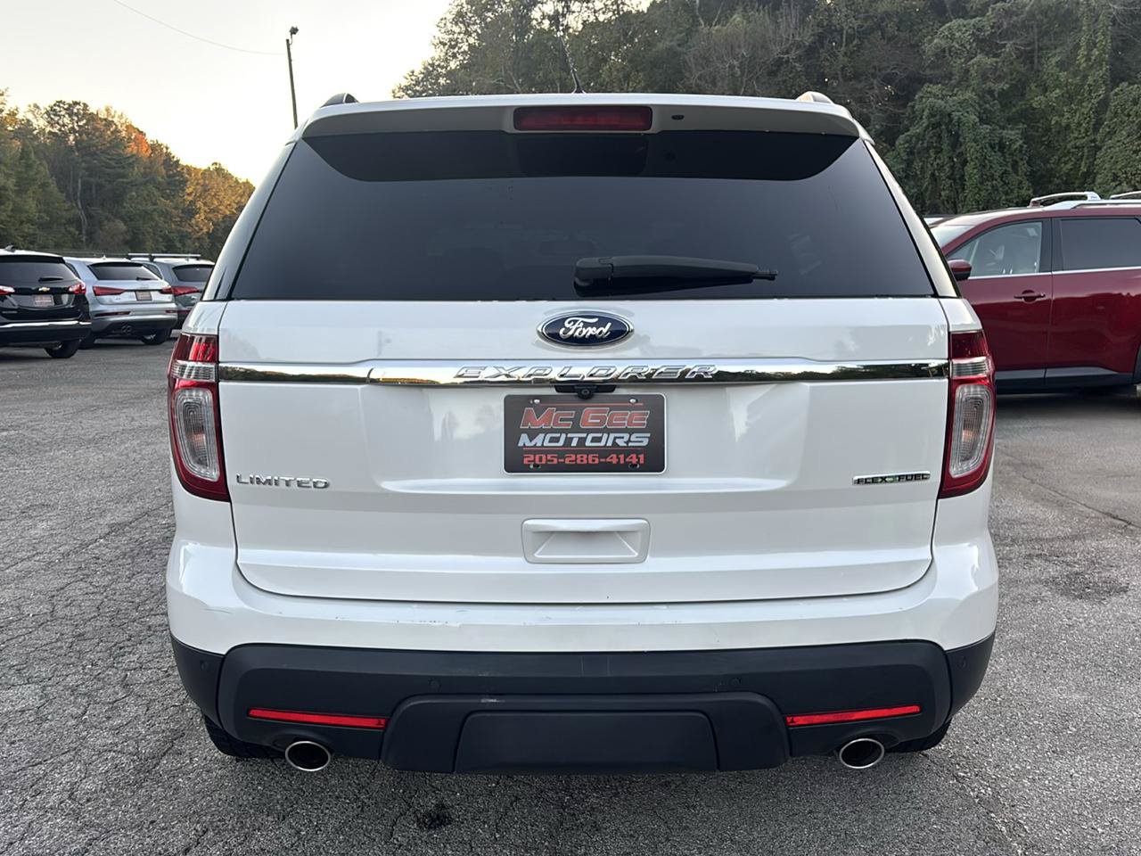 Used 2015 Ford Explorer Limited w/ Equipment Group 301A FWD image 4