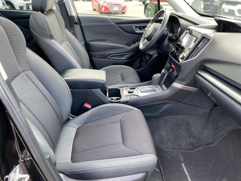 Used 2022 Subaru Forester Premium image 24