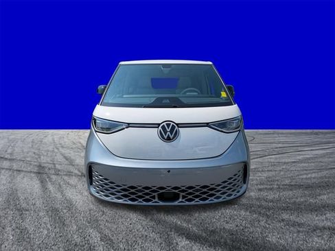Used 2025 Volkswagen ID. Buzz 1st Edition AWD/4WD image 9