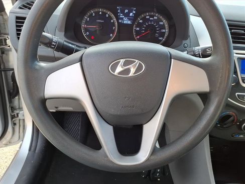 Used 2014 Hyundai Accent GLS image 18