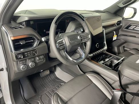 New 2026 GMC Yukon XL Denali w/ Advanced Technology Package image 3