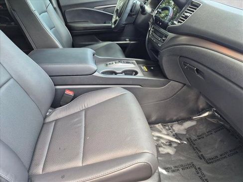 Used 2024 Honda Passport EX-L image 19