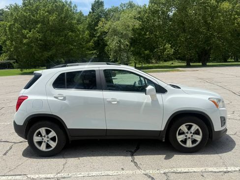 Used 2015 Chevrolet Trax LT FWD image 4