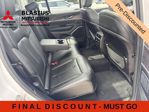 Used 2023 Jeep Grand Cherokee 4WD 4xe image 37