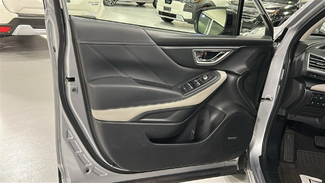 Certified 2023 Subaru Forester Limited AWD/4WD image 9
