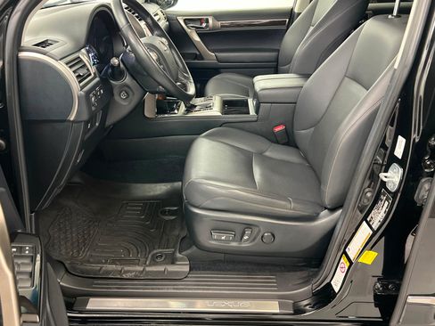 Used 2017 Lexus GX 460 w/ Navigation Package AWD/4WD image 19