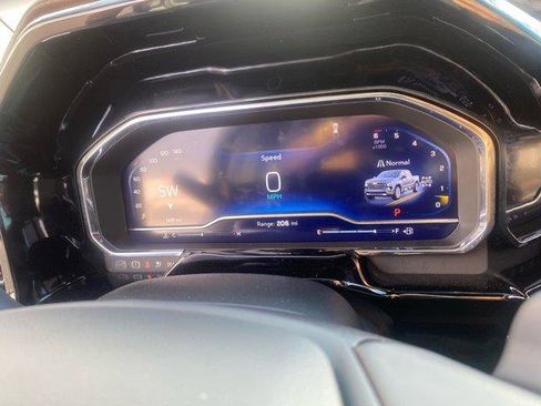 Used 2025 Chevrolet Silverado 1500 High Country w/ High Country Premium Package image 17