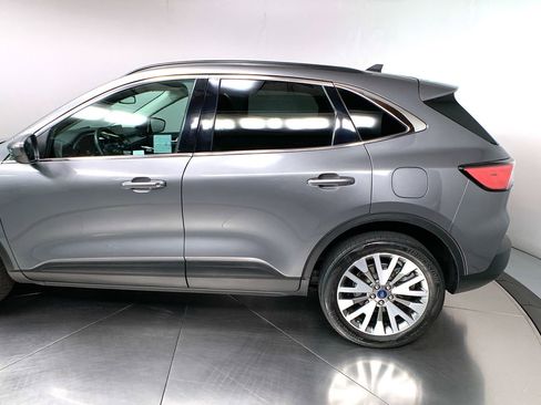 Used 2022 Ford Escape Titanium w/ Class II Trailer Tow Package image 13