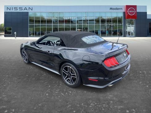 Used 2021 Ford Mustang Premium RWD image 7