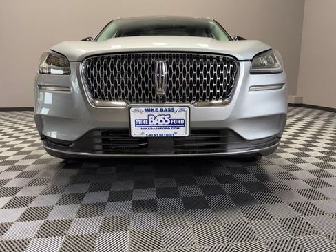 Used 2021 Lincoln Corsair AWD w/ Premium Package image 3
