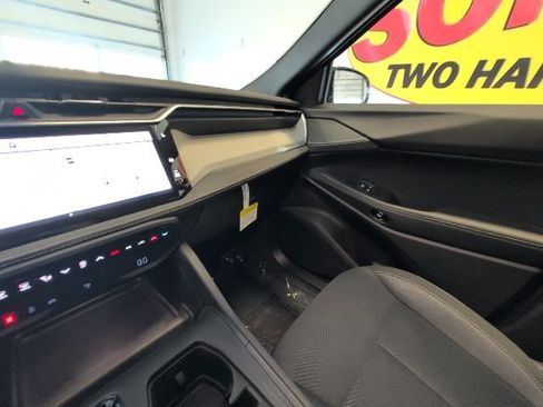 New 2026 Jeep Cherokee Laredo AWD/4WD image 25