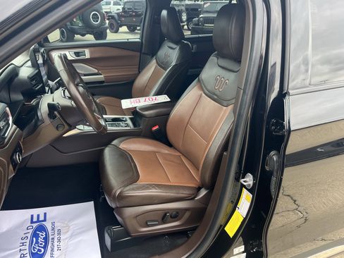 Used 2023 Ford Explorer King Ranch w/ Technology Package AWD/4WD image 14