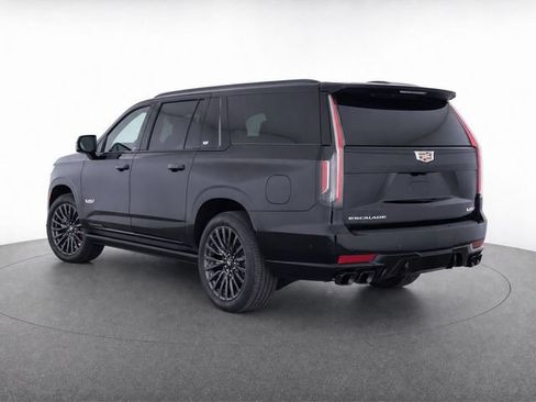 Used 2024 Cadillac Escalade ESV V AWD/4WD image 4