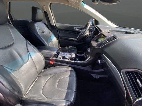 Used 2020 Ford Edge Titanium AWD/4WD image 23