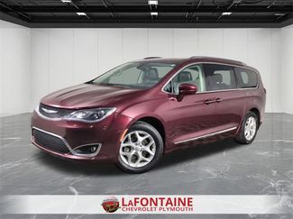 Used 2017 Chrysler Pacifica Touring-L Plus w/ Tire & Wheel Group video 1
