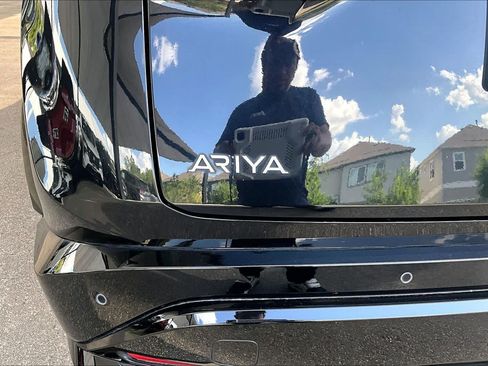 Used 2023 Nissan Ariya FWD image 9