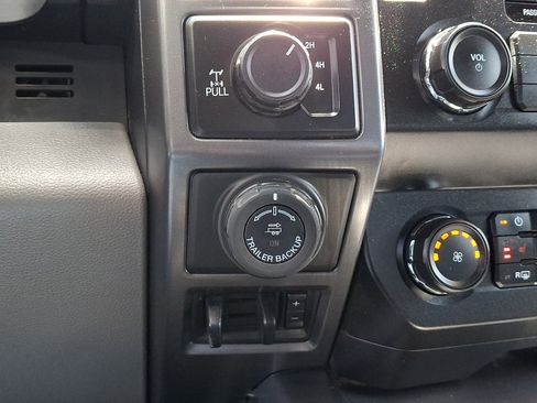 Certified 2019 Ford F150 XLT w/ Equipment Group 302A Luxury AWD/4WD image 26