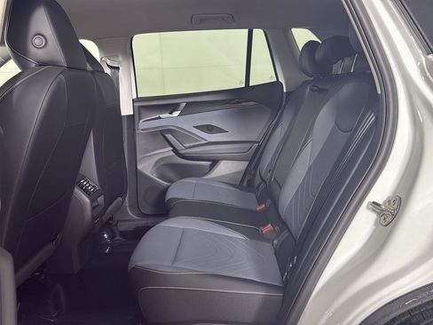 New 2026 Volkswagen Tiguan SE AWD/4WD image 11