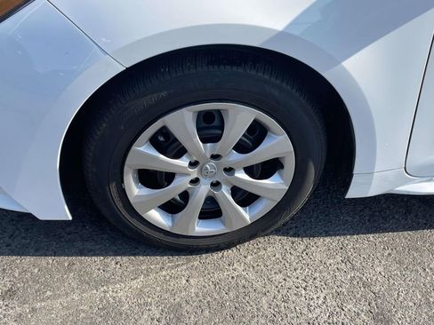 Used 2024 Toyota Corolla LE FWD image 27