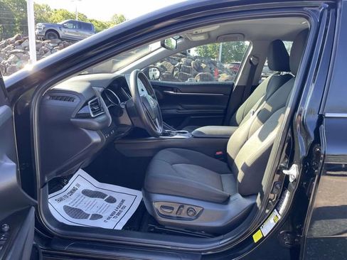 Used 2023 Toyota Camry LE w/ Convenience Package FWD image 15
