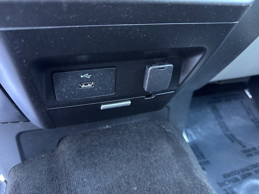 Used 2018 Ford F150 XLT AWD/4WD image 27