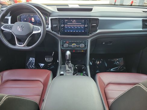 Used 2023 Volkswagen Atlas Cross Sport SEL Premium R-Line image 9