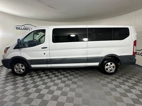 Used 2017 Ford Transit 350 XLT RWD image 3